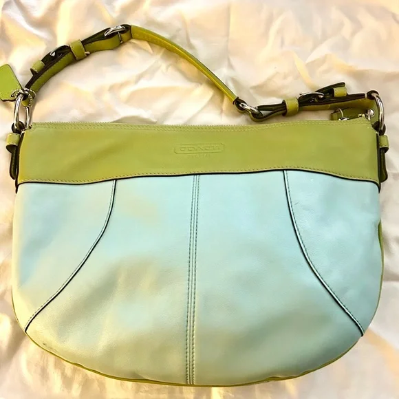 Coach Laura leather mint green hobo bag 2010 - Picture 5 of 7